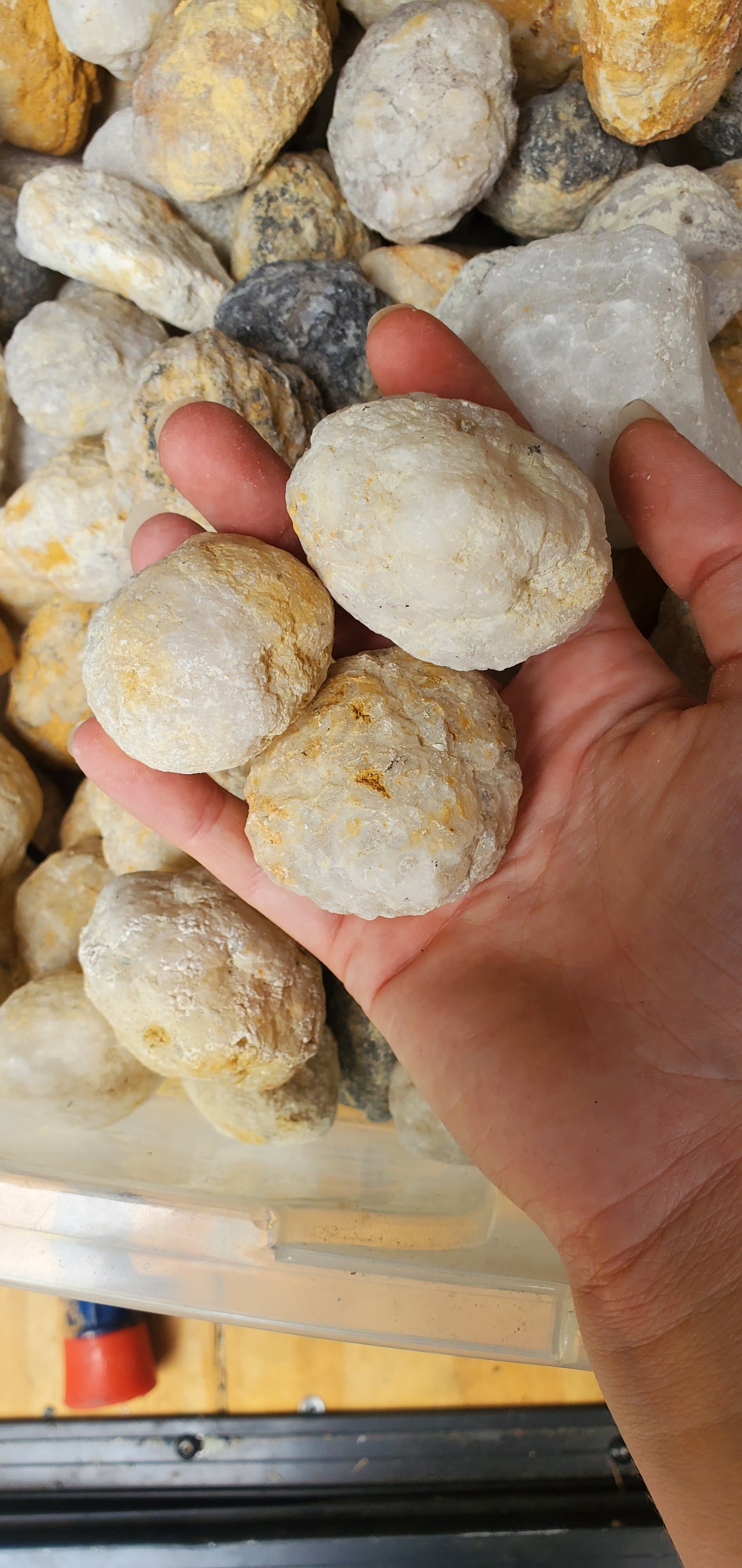Break your own Quartz geode